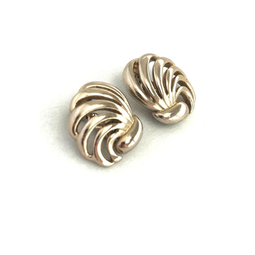 Vintage Monet Light Gold Fan Shaped Clip On Earrings